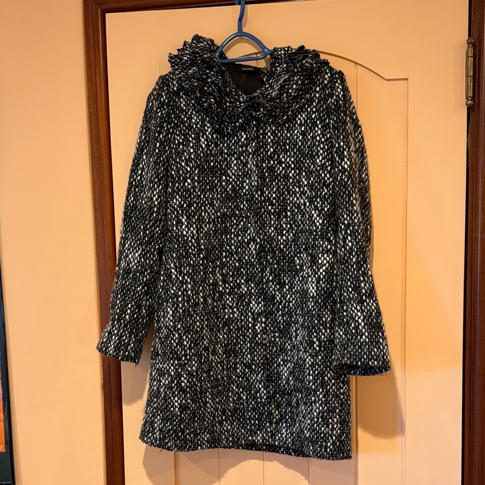 Tahari Black and White Textured Coat, M